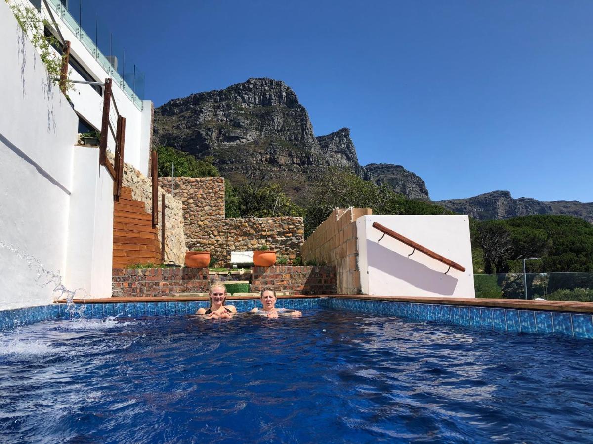 Camps Bay Blue Self-Catering Studios Kapstaden Eksteriør billede