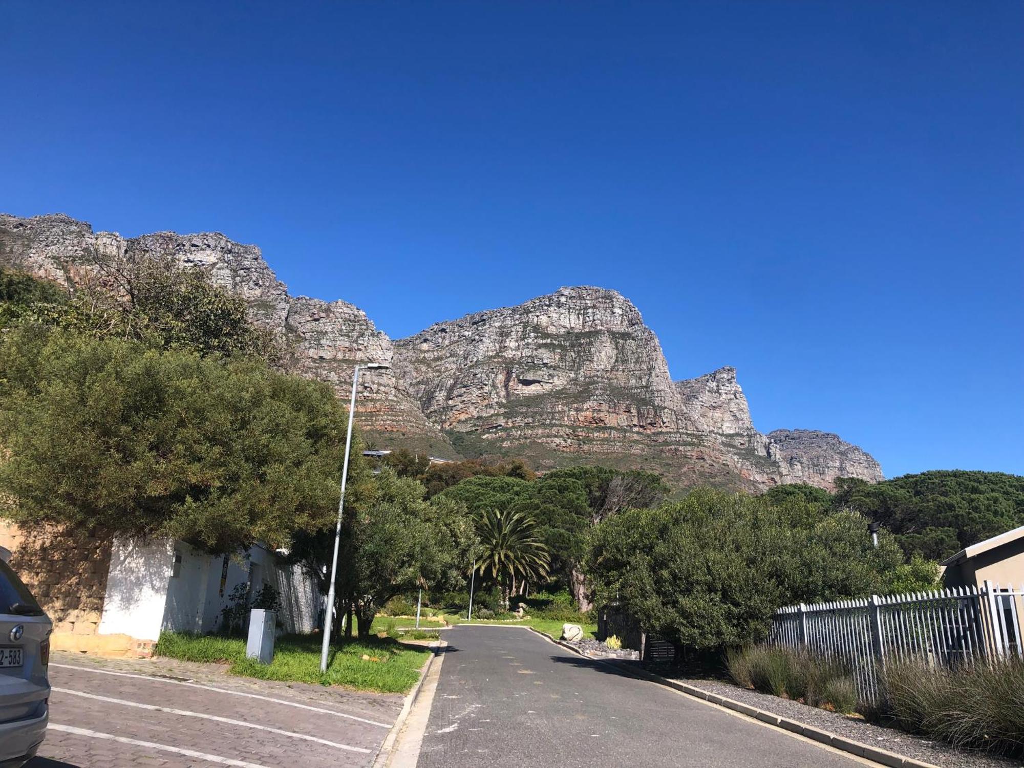 Camps Bay Blue Self-Catering Studios Kapstaden Eksteriør billede